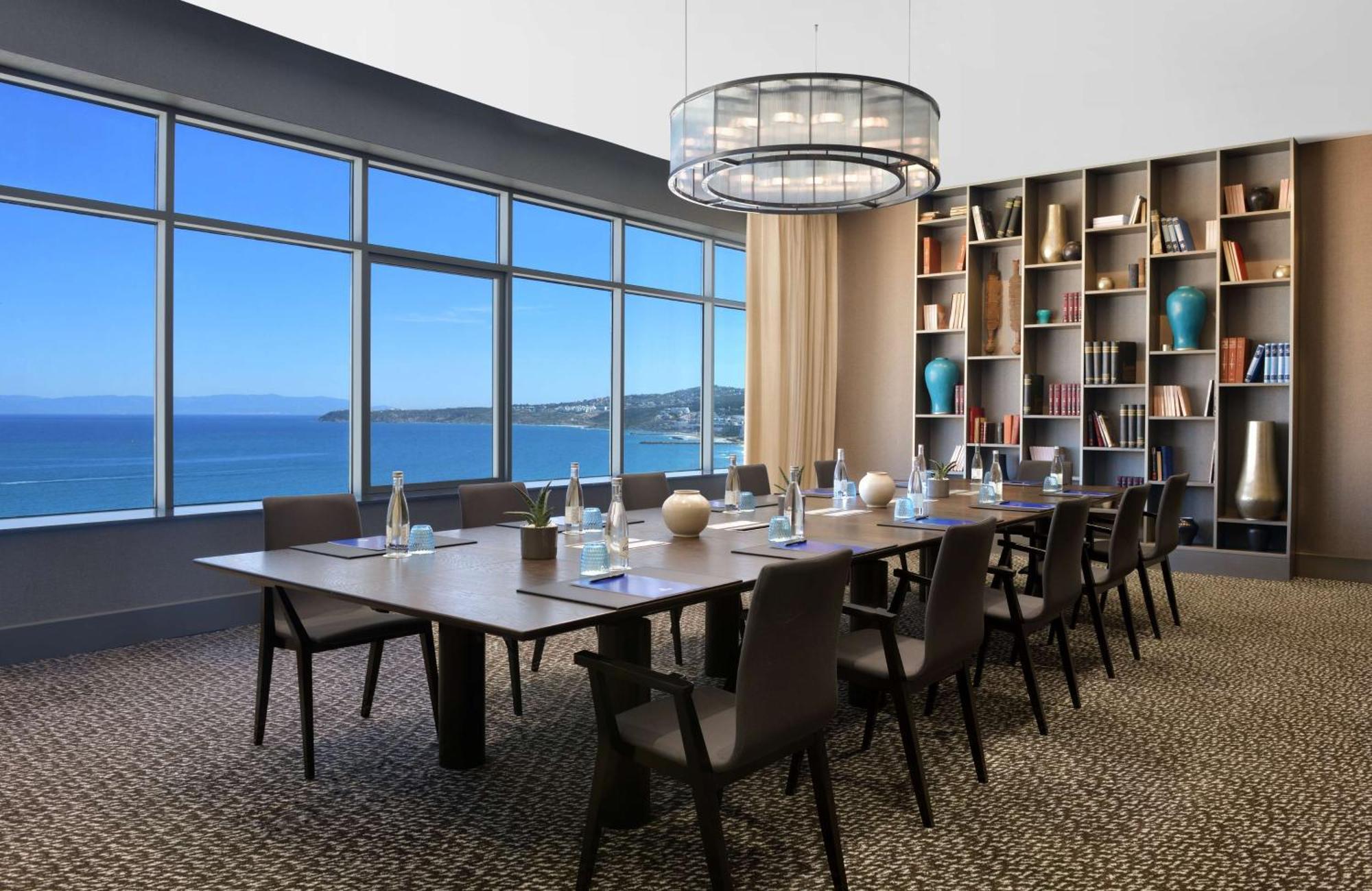 Hilton Tanger City Center Hotel&Residences Eksteriør bilde Boardroom